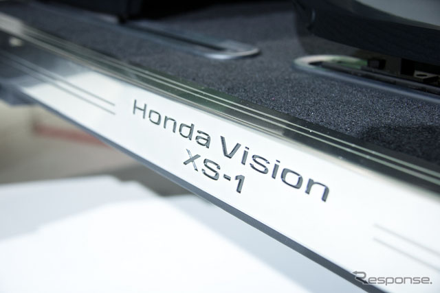 ӡȫ㡰Honda Vision XS-1܇͡12